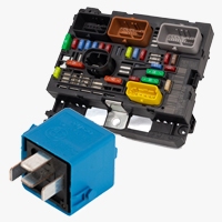 Relais / KFZ-Sicherungskästen